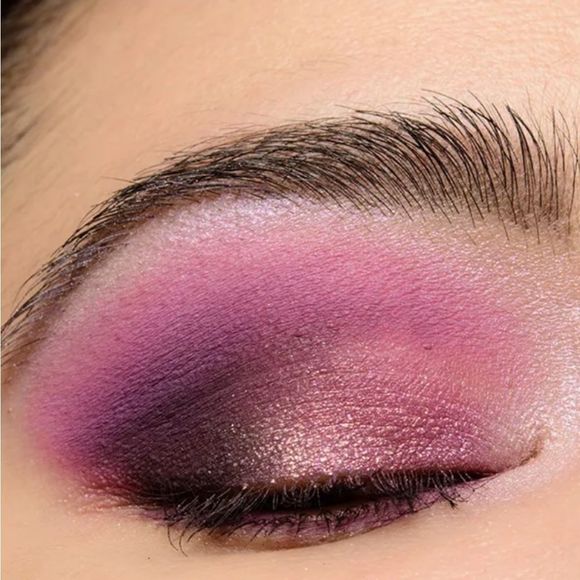 🧚♀️FLOWER Colourpop x Bambi DISCONTINUED Eyeshadow Palette NIB - Picture 4 of 6